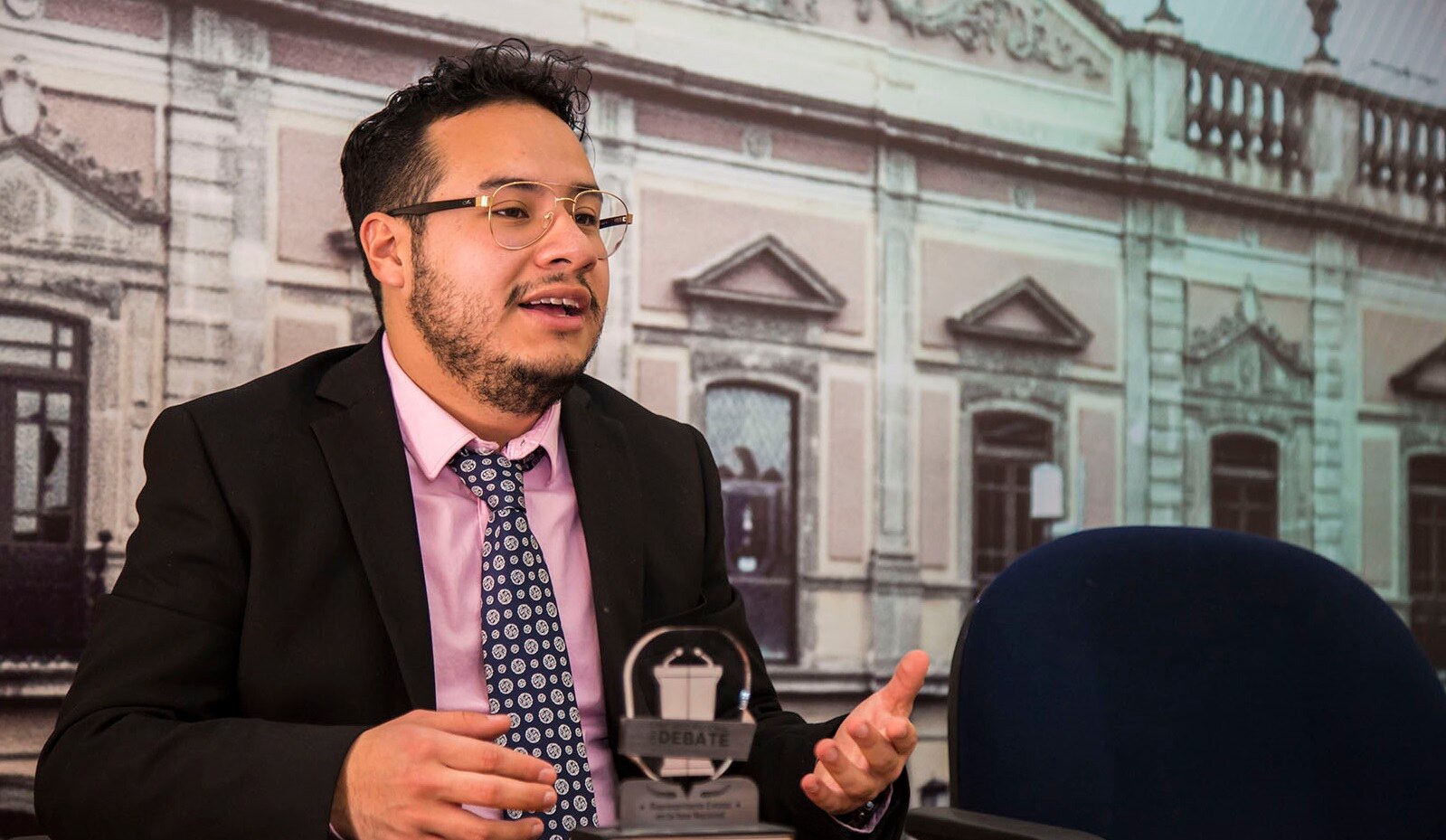 Estudiante de la UASLP acudirá a certamen nacional de debate 