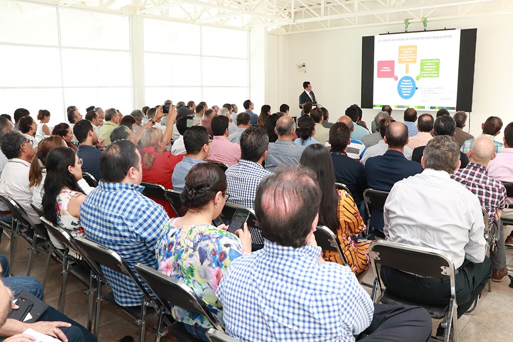 Presentan metodología del programa de Desarrollo Urbano Municipal 