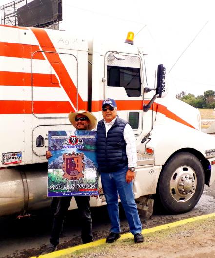 Piperos potosinos se solidarizan con regios, repartirán agua de forma gratuita en colonias de Monterrey