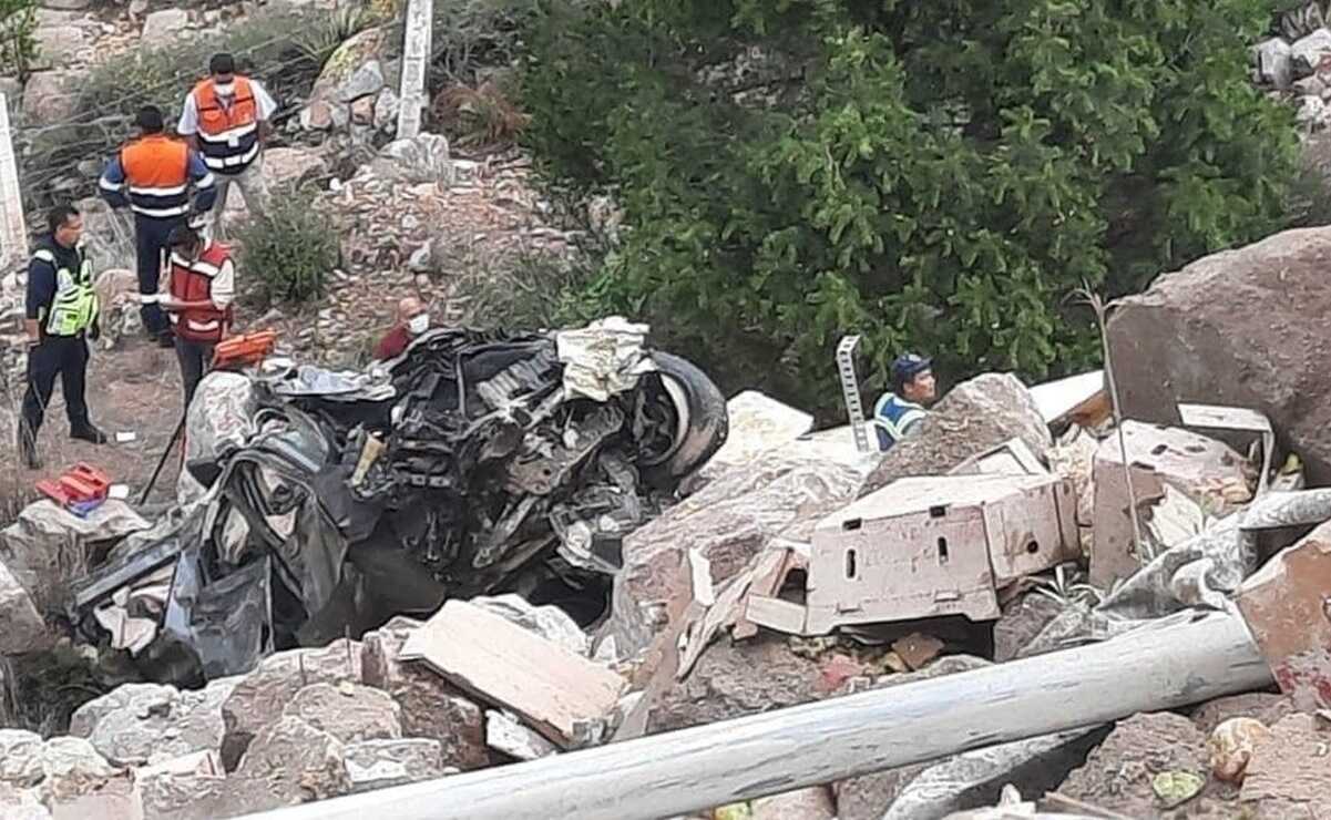 Trabaja Protección Civil de SLP en recuperación de cuerpos del accidente donde falleció Erika Briones 