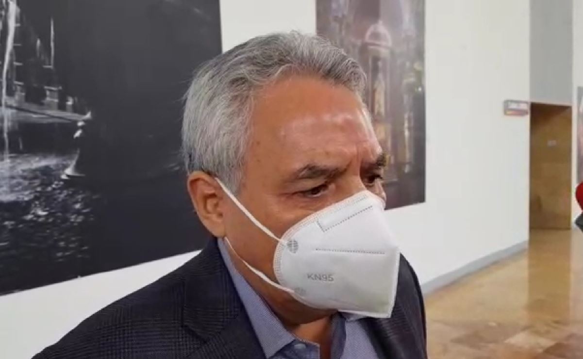 Pese a semáforo verde, burócratas en SLP continuarán en casa