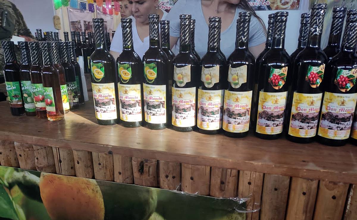 Licor de jobito de “Don Monchis”, bebida huasteca con más de 50 años de tradición