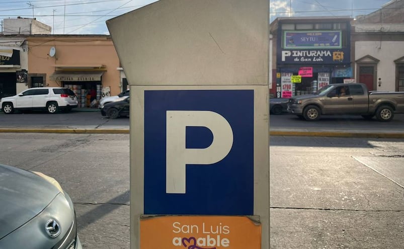 Ayuntamiento de SLP proyecta parquímetros digitales para el Centro Histórico