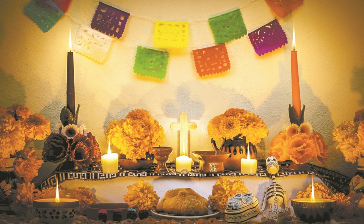 Elementos que no pueden faltar en un altar de Día de Muertos