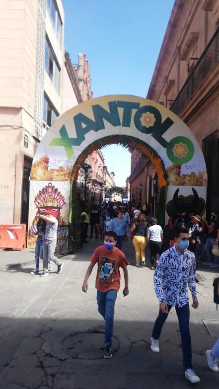 Continúan en SLP las actividades de Xantolo con gran afluencia de personas