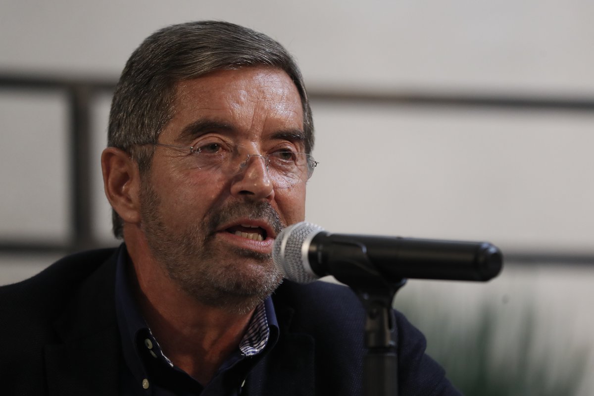 En la Casa de la Fundación Elena Poniatowska con la presencia de la escritora el ex rector de la UNAM, Juan Ramón de la Fuente inauguró una conferencia magistral el ciclo "50 años del 68" (JUAN CARLOS REYES. EL UNIVERSAL