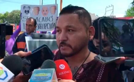 “El Mijis” se molesta al develar escultura de AMLO; “debemos de tomar en serio la figura presidencial”