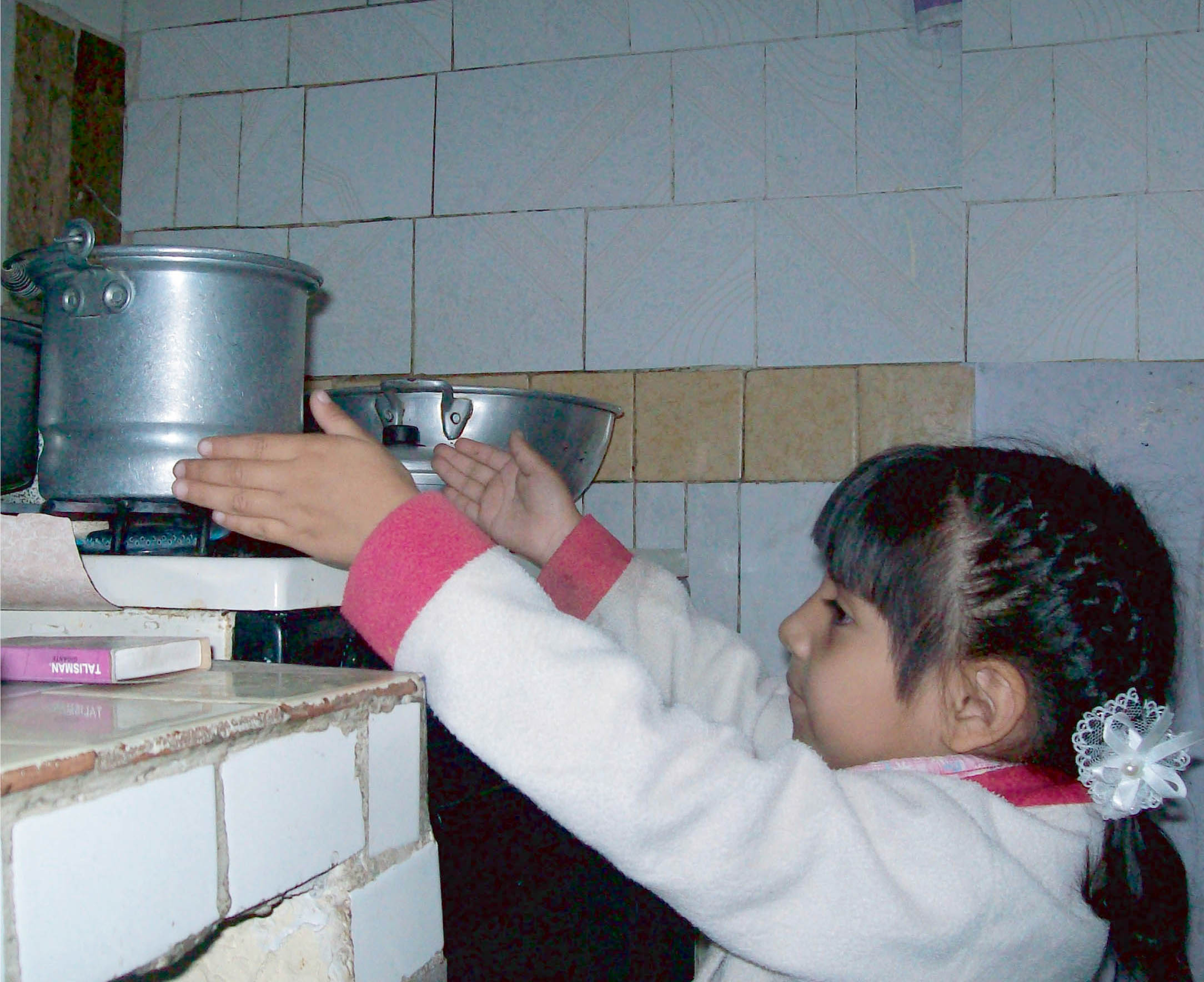 Emiten precauciones para evitar quemaduras en el hogar