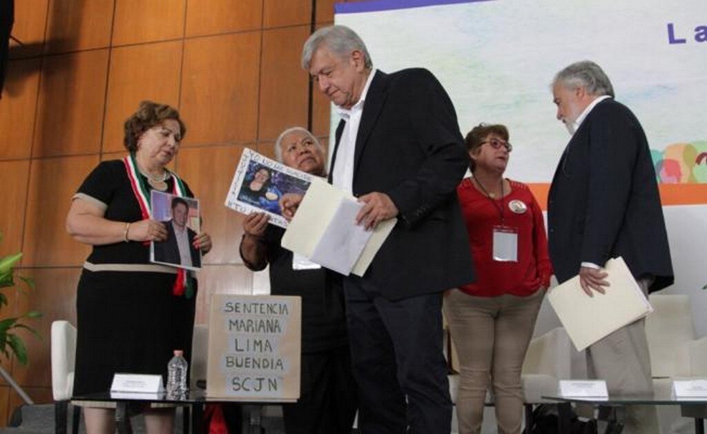 Voy a pedir perdón a víctimas; habrá justicia, promete AMLO a familiares de desaparecidos