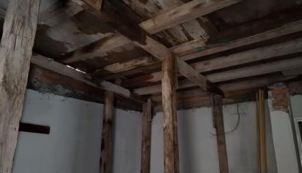 Buscaba una vivienda digna y fue defraudada en SLP; víctima entregó más de 200 mil pesos