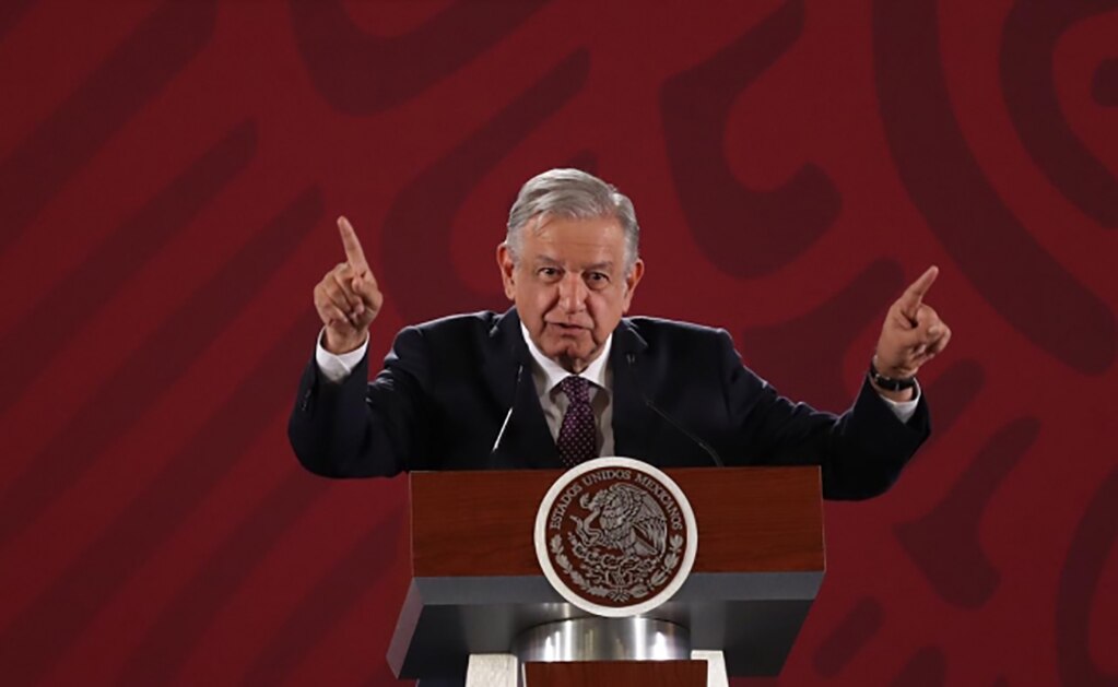 Un expresidente debe impuestos: AMLO