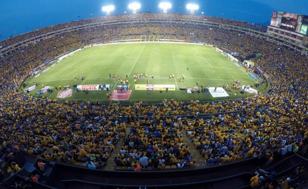  Prohibirían venta de cerveza y otras bebidas alcohólicas en estadios de Monterrey