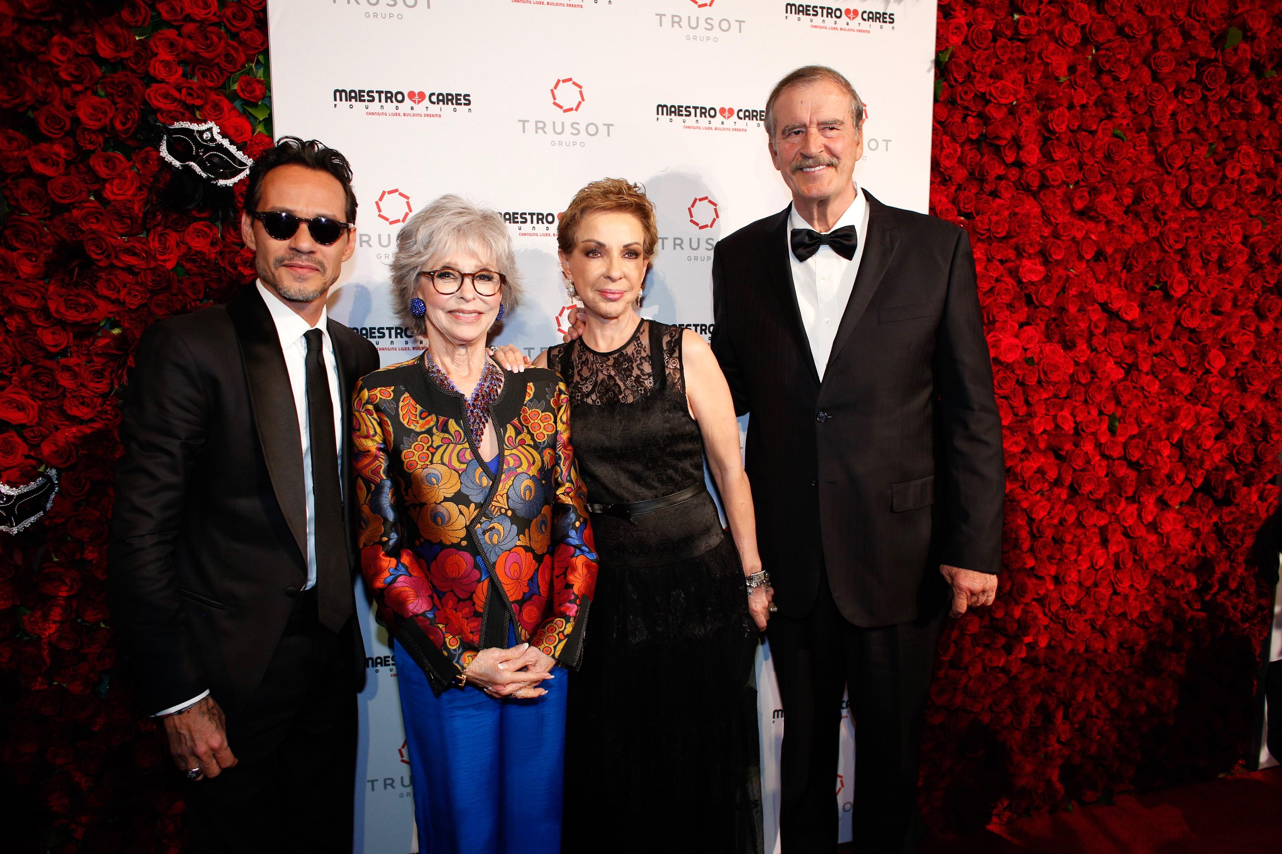 Fundación de Marc Anthony reconoce a Vicente Fox