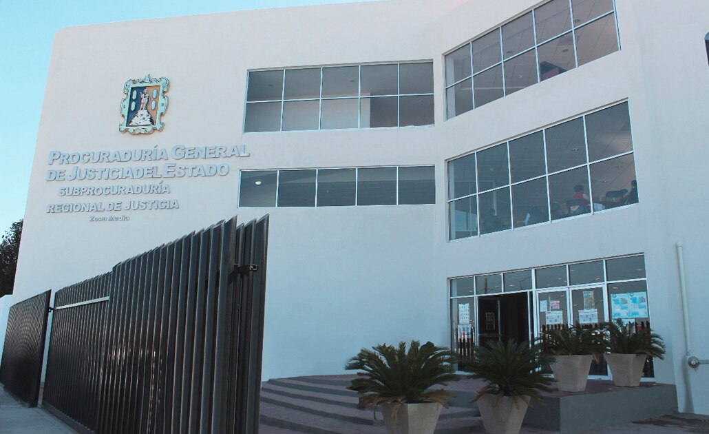 Separan de cargo a empleada de Fiscalía acusada de extorsión