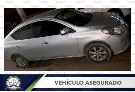 Detienen a pareja con 300 dosis de cristal en Villa Hidalgo