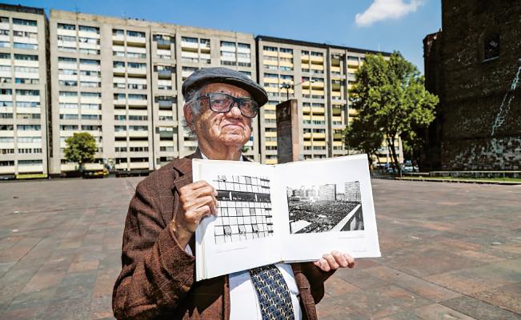 “La plaza de Tlatelolco se llenó de zapatos”
