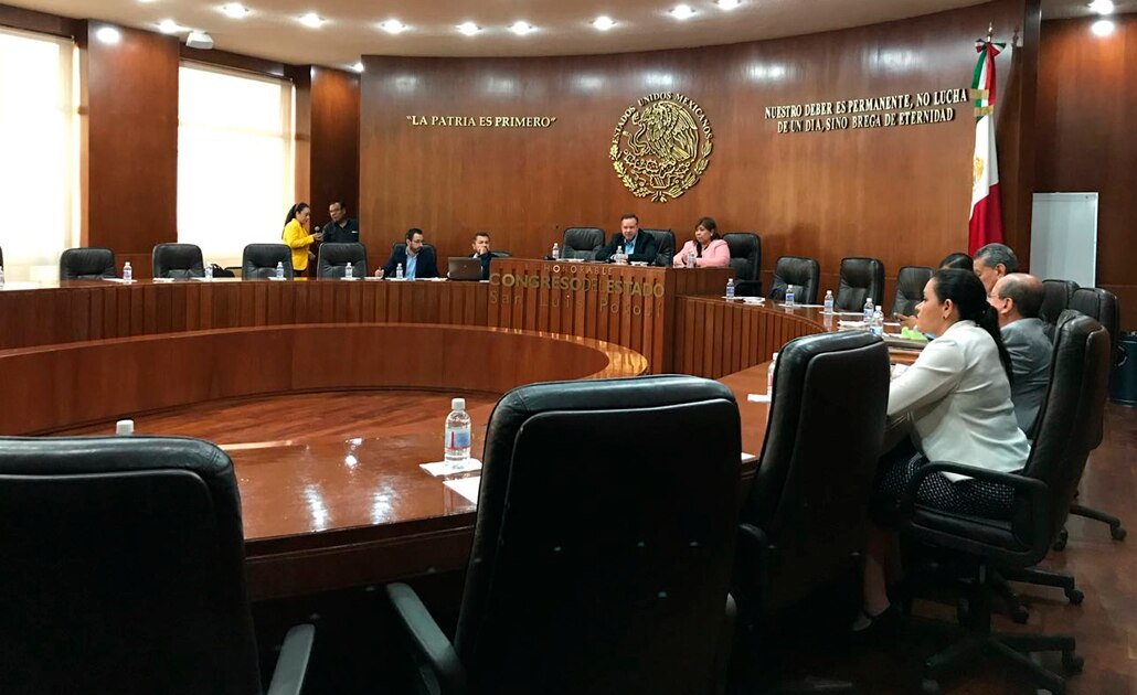 Informe de auditoría revela sobreprecios y pago a “aviadores”