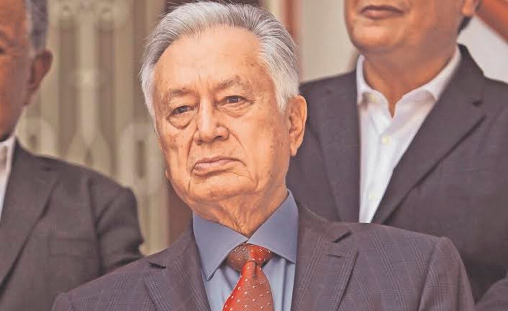 SFP exonera a Bartlett tras investigar sus bienes y los de su familia