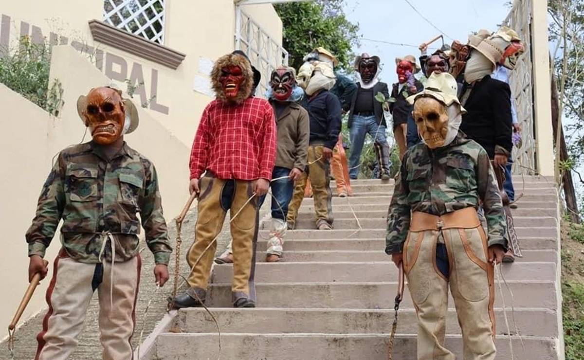 Documentan investigadores estadounidenses la tradición de “Los Diablos” de Tanlajás