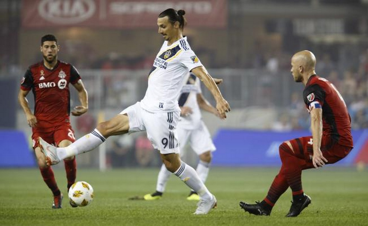 Zlatan Ibrahimovic anotó su gol 500