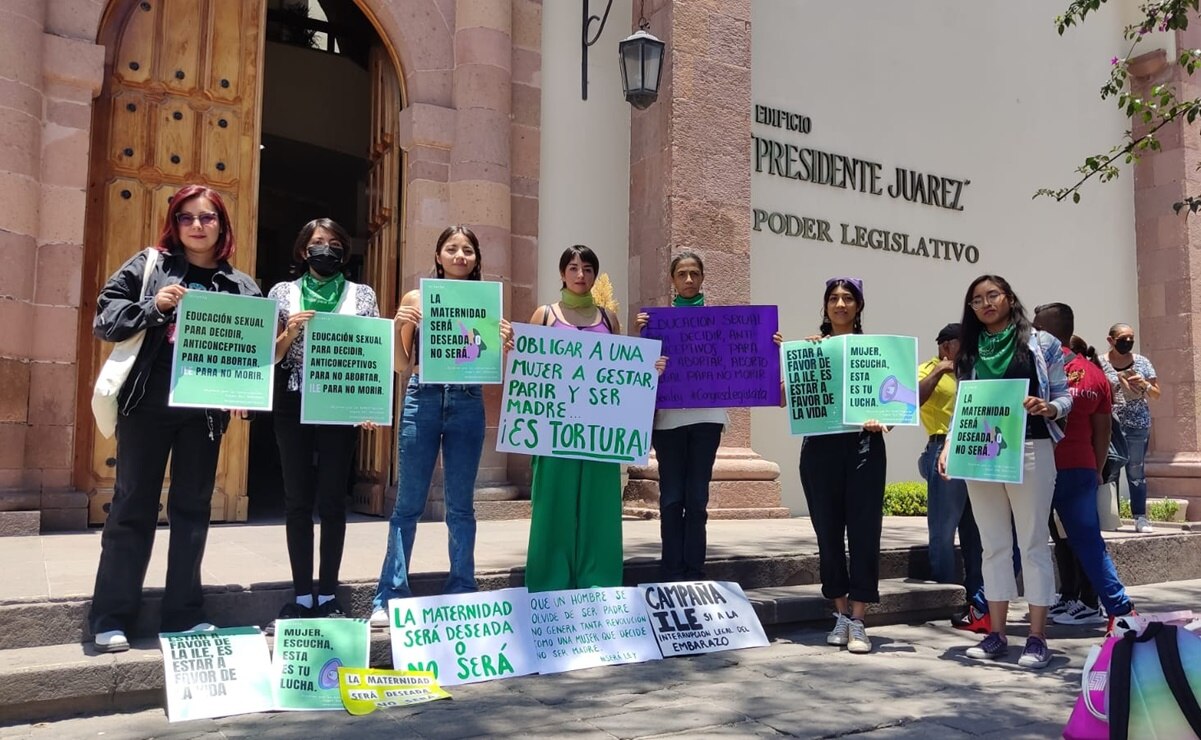 Presenta colectivo iniciativa para legalizar la interrupción del embarazo en SLP 