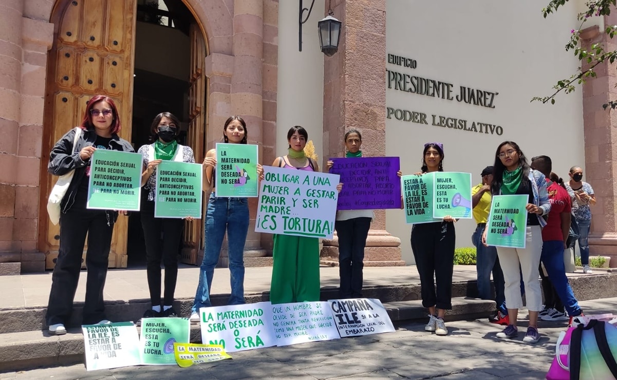 Presenta colectivo iniciativa para legalizar la interrupción del embarazo en SLP