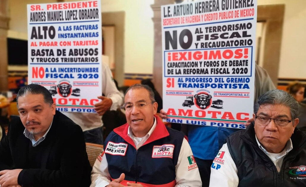 Transportistas, afectados por proliferación de facturas apócrifas
