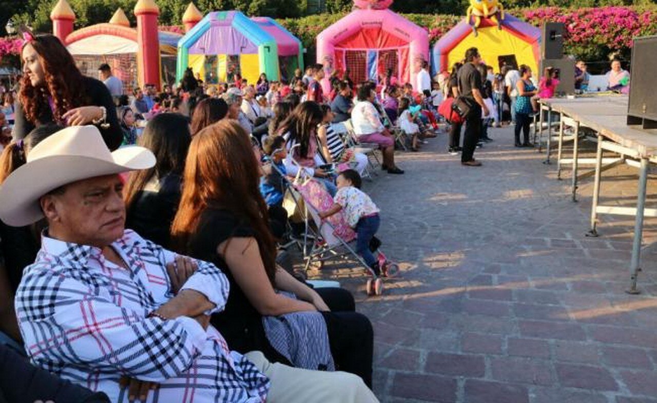  Con broma sobre los Reyes, alcalde de Yuriria rompe el corazón de niños