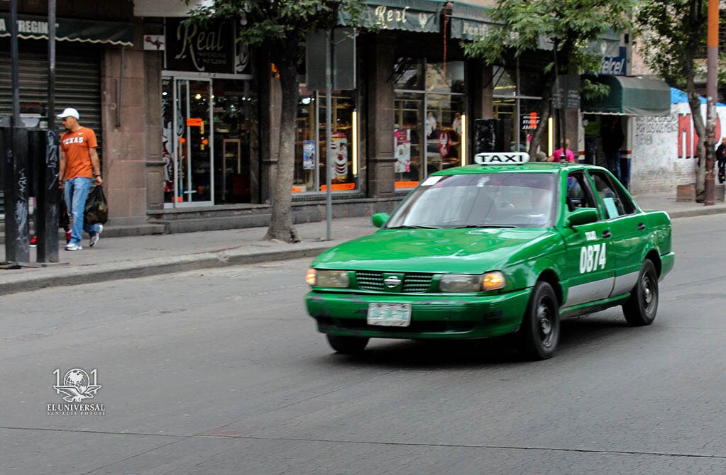 Taxis verdes condenados a desparecer: Desfassiux Cabello