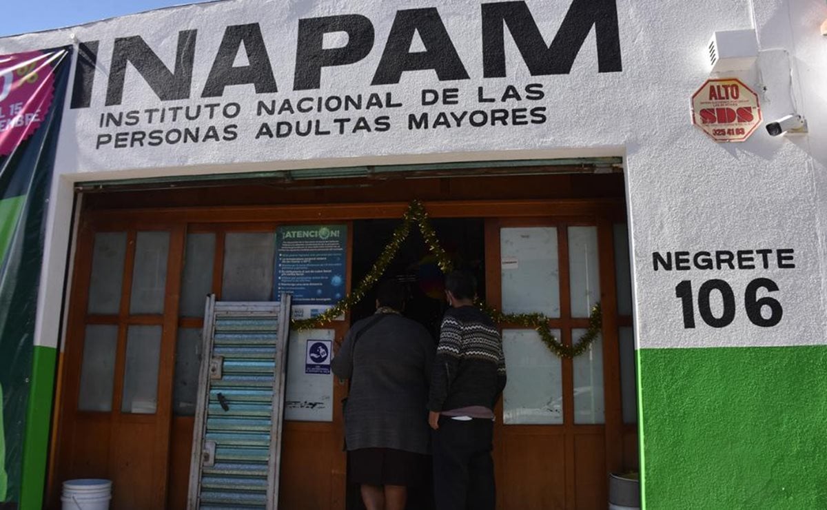 Ola de calor: Para evitar deshidratación, regalan sueros a adultos mayores en Soledad