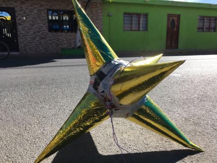 Piñatas de la familia Zamarrón, tradición desde hace 20 años en Soledad