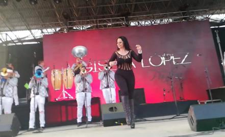 Gisela López “La Pantera” estrenó producción musical en la FENAPO