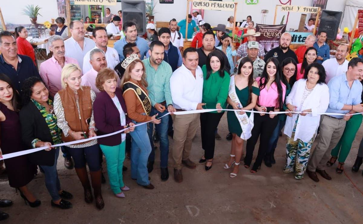 Entre música, queso, mezcal y antojitos arrancó la Feria del Queso en Villa de Reyes