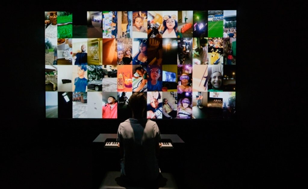 Exponen "stories" de Snapchat en Museo de Los Ángeles