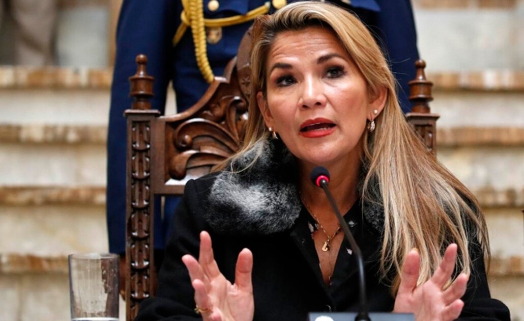 Si Evo Morales vuelve, tendrá que "responder a la justicia" por delito electoral: Jeanine Áñez
