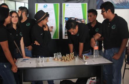 Presenta Universidad Tecnológica dos nuevas carreras