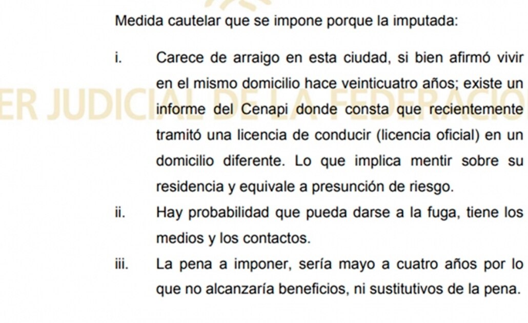 “Rosario Robles tiene los medios y contactos para darse a la fuga”, afirmó juez