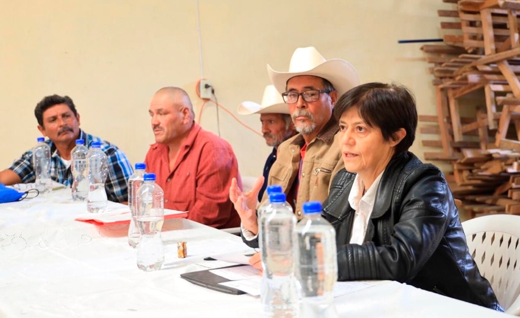 Titular de Conagua se reunión con inconformes a la presa La Maroma