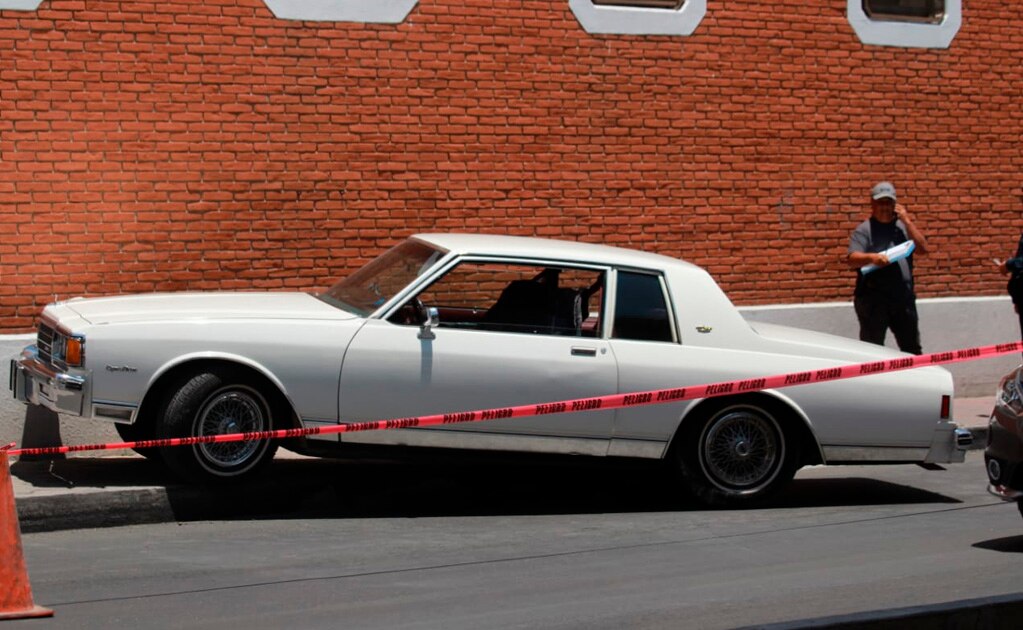 Hombre muere en auto a causa de infarto