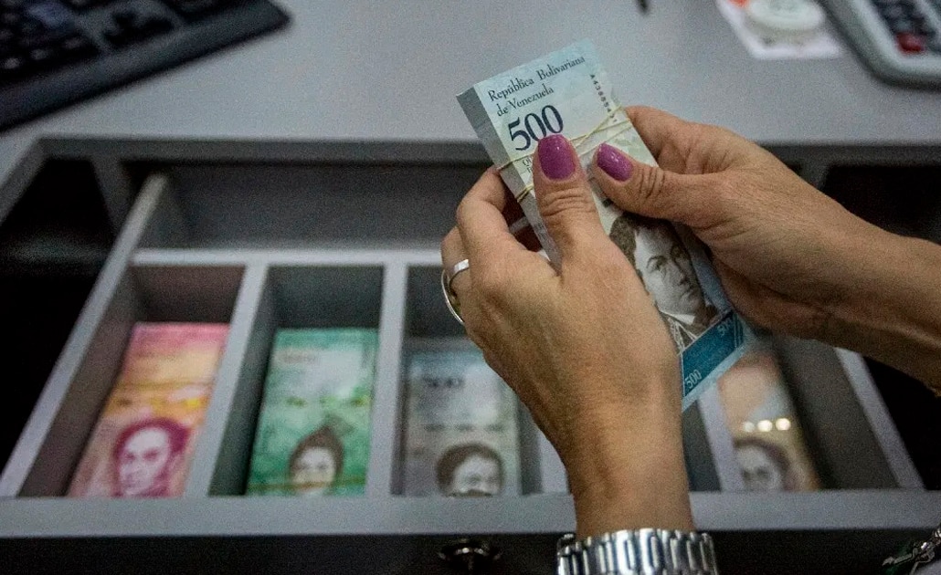 Venezolanos requieren al menos 37 salarios mínimos para cena navideña