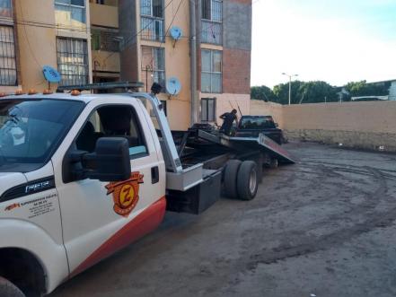 Retiran chatarra en primer cuadro de Soledad