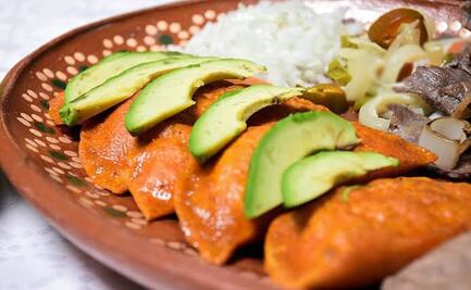 ¡Hay garnacha! Soledad ofrece enchiladas potosinas gratis en la Fenapo 2024