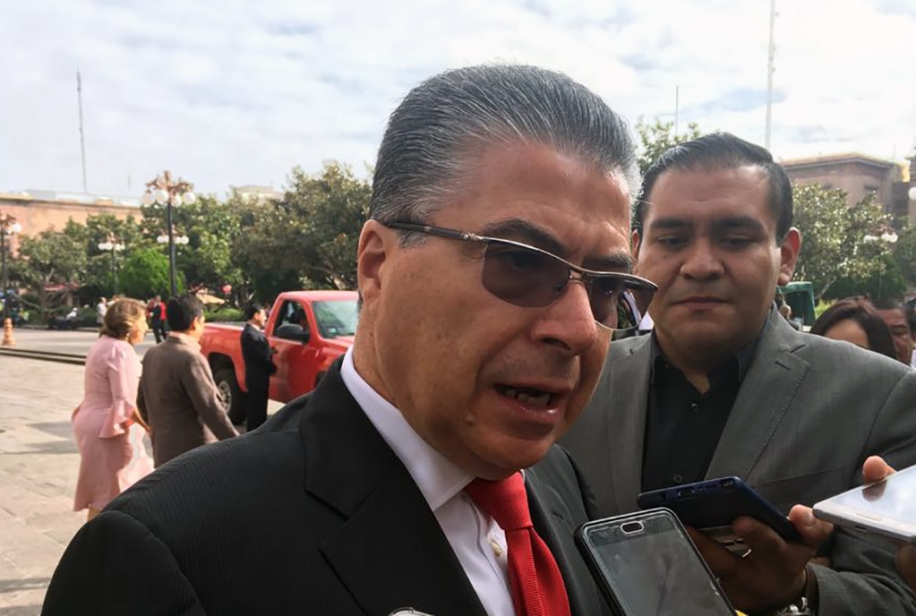 “Si quieren, eliminen todos los impuestos”, reta Ugalde a diputados