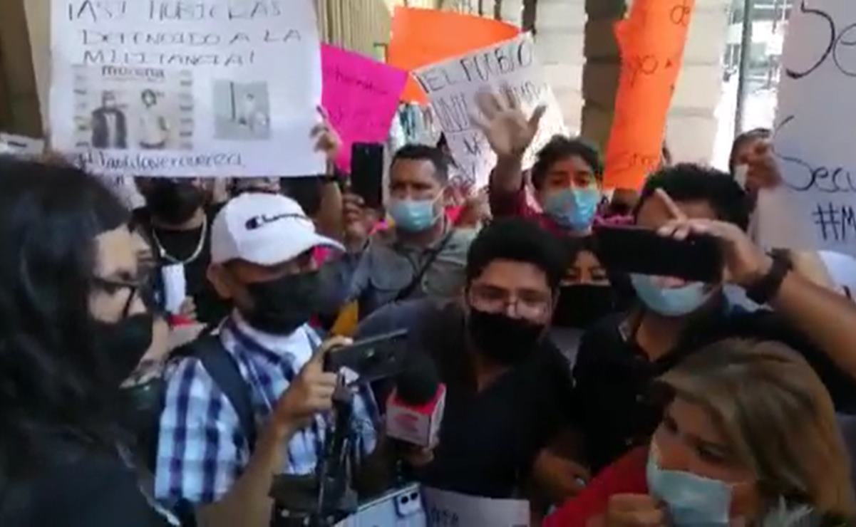 Se registra trifulca entre simpatizantes de Morena en SLP; lanzan huevazos a dirigente estatal