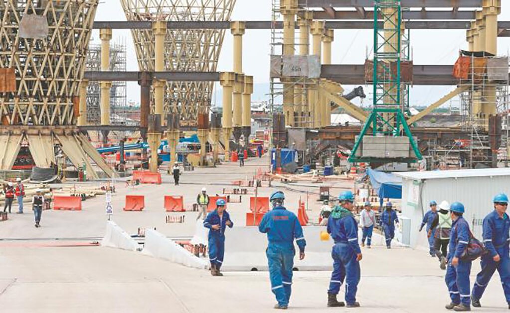 Consulta de aeropuerto arranca con polémica
