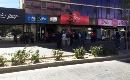 Jubilados se manifiestan contra ISSSTE