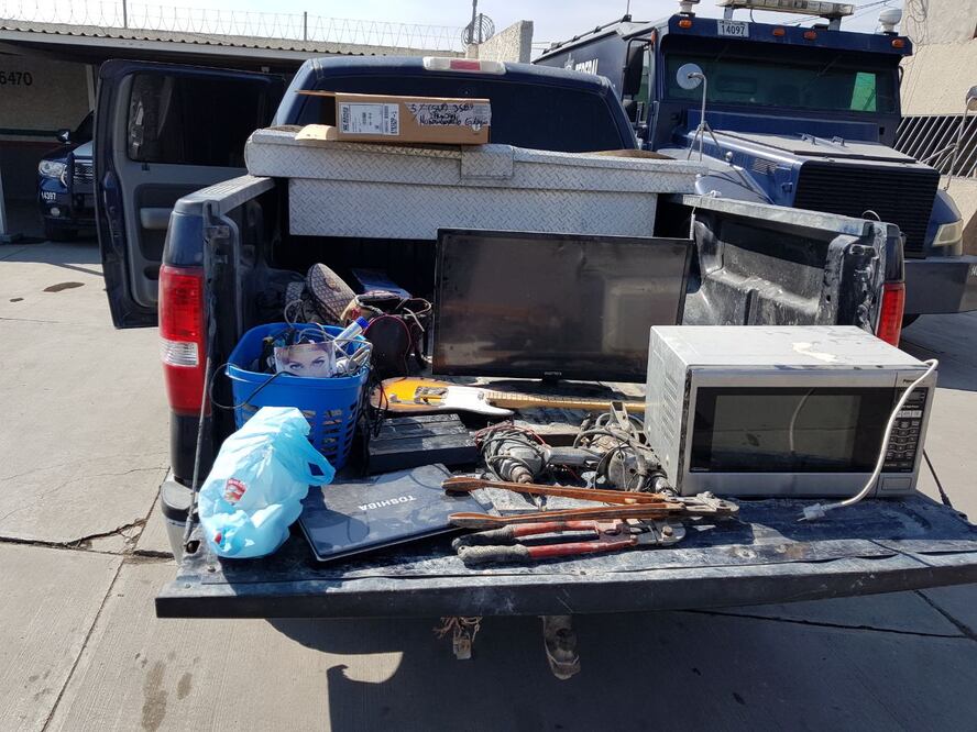 En persecución detienen a ladrones armados