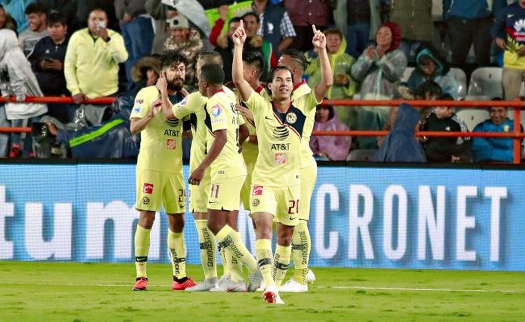 Diego Lainez es figura hasta para las familias de sus compañeros