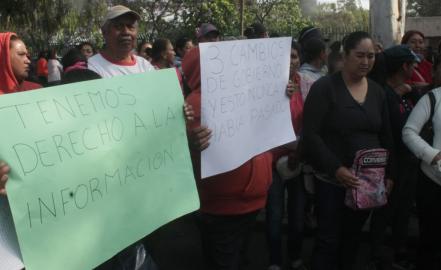 Inconformes se manifiestan por falta de recursos de programas federales