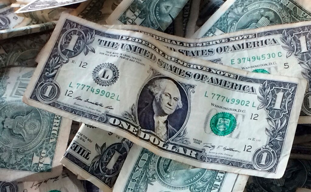 Dólar repunta 36 centavos tras anuncio de Trump sobre aranceles